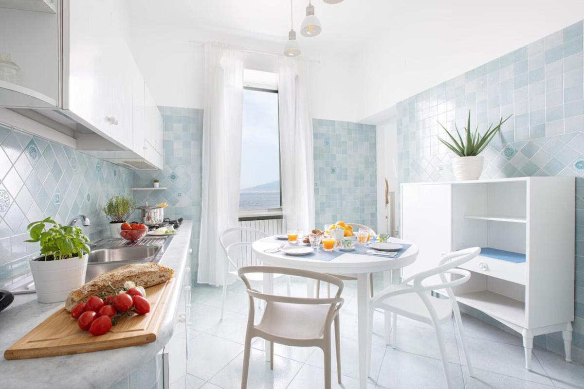Sorrentovibes - Seaview Home On The Beach & Amazing Views Terrace Exterior photo