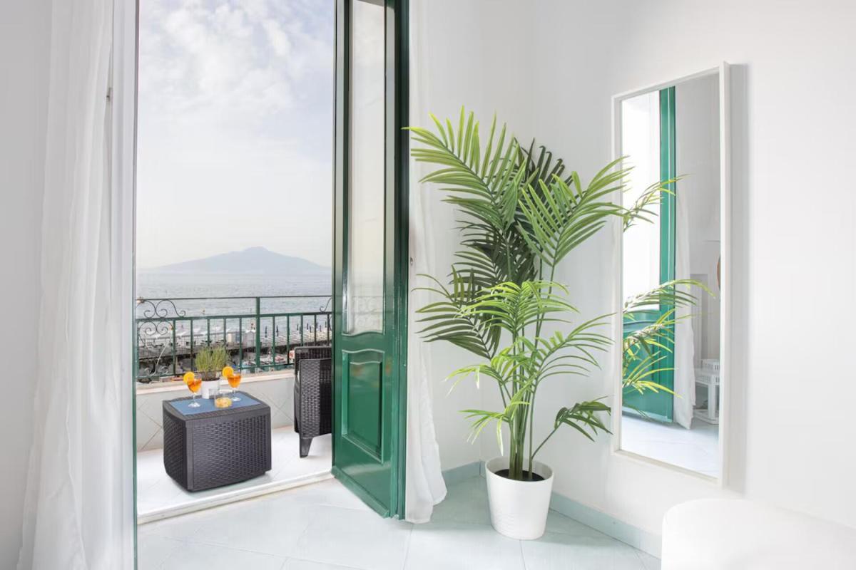 Sorrentovibes - Seaview Home On The Beach & Amazing Views Terrace Exterior photo